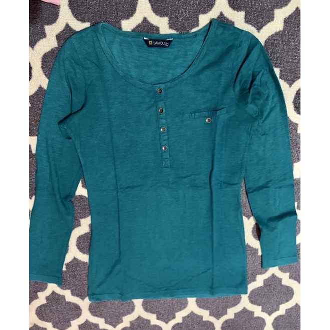 Shirt kaos panjang C2 flamoush (preloved)