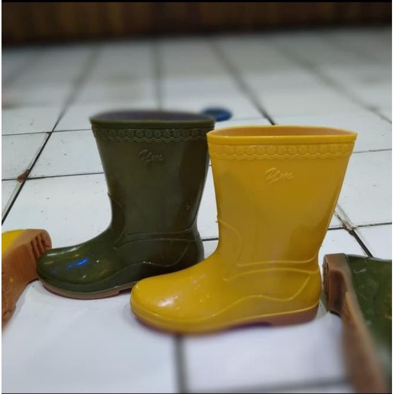 COD SEPATU BOOTS WANITA DAN LELAKI YUMEIDA 36/41