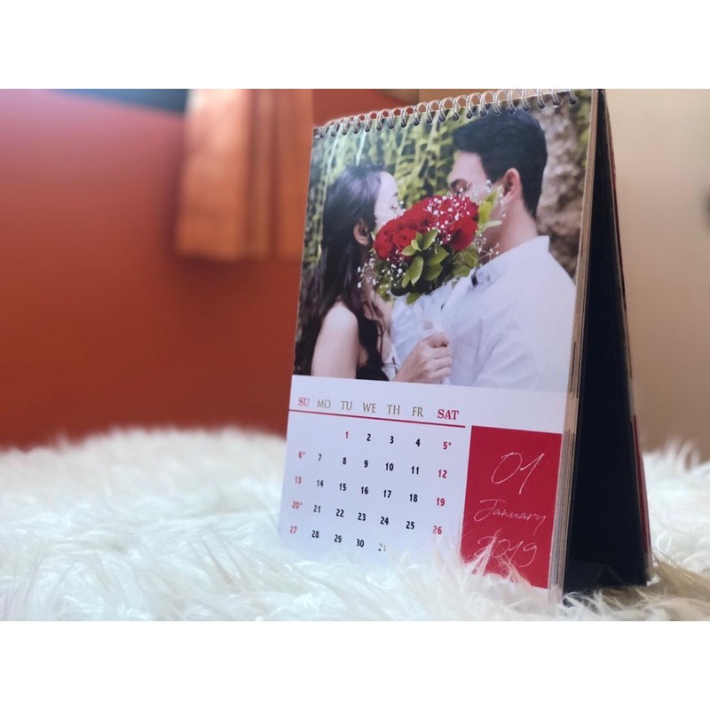 

Kalender Custom / Kalender duduk / kado ulang tahun, wisuda, valentine, hari ibu