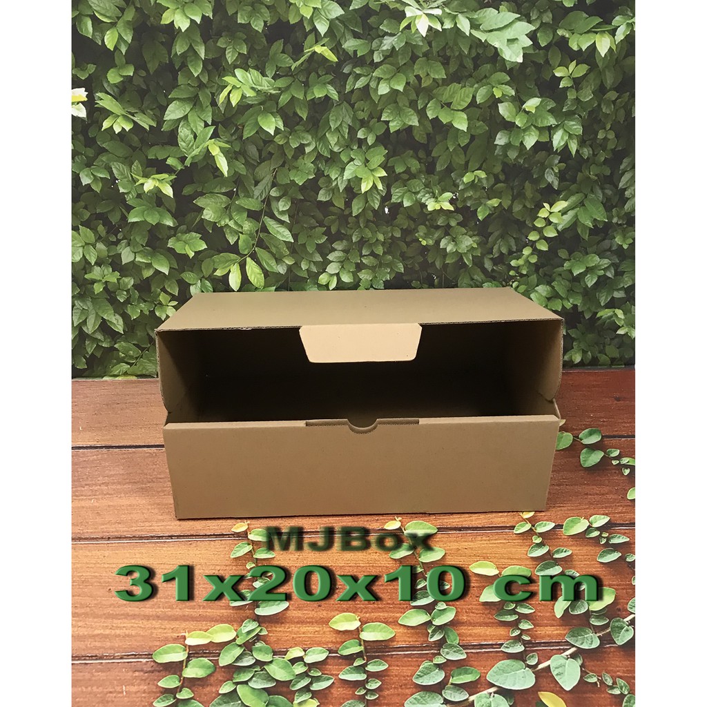 

Kardus 31 x 20 x 10 cm.....Die Cut