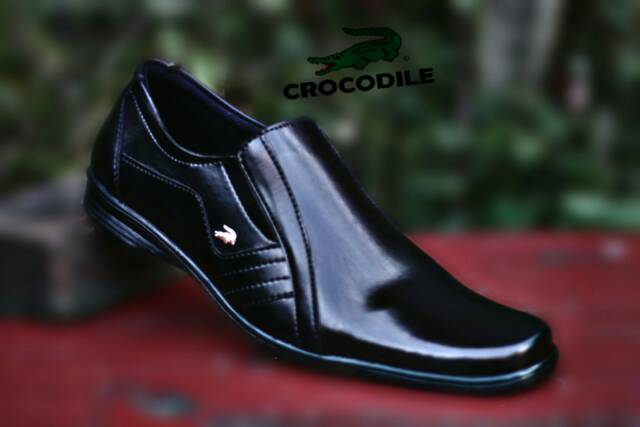 Sepatu pria pantofel kerja kantor formal hitam / nikahan gaya santai