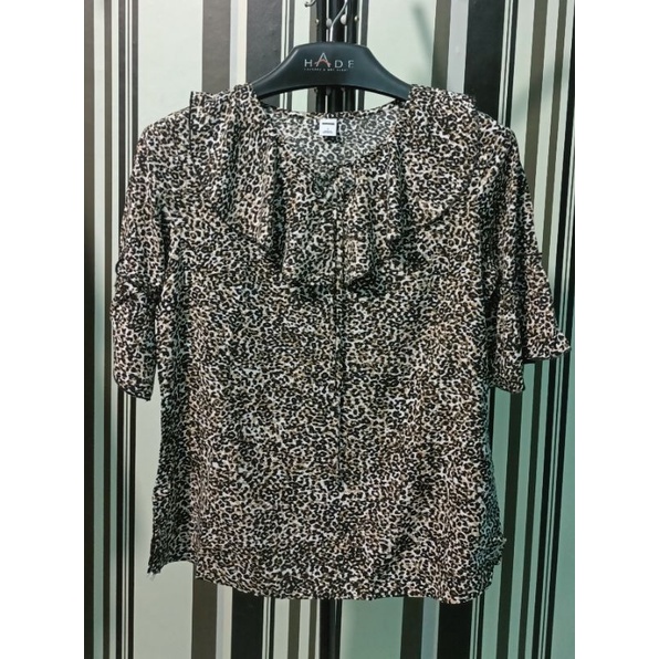 Old Navy Vneck 16 RELAXED POPOVER  BLOUSE -LEOPARD Atasan -Wanita Lengan Panjang Original Branded