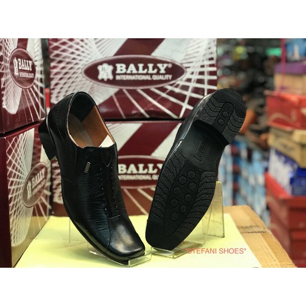 Thamcitstyle     Sepatu Pantofel Pria Kulit Bally Original Indonesia Warna Hitamm