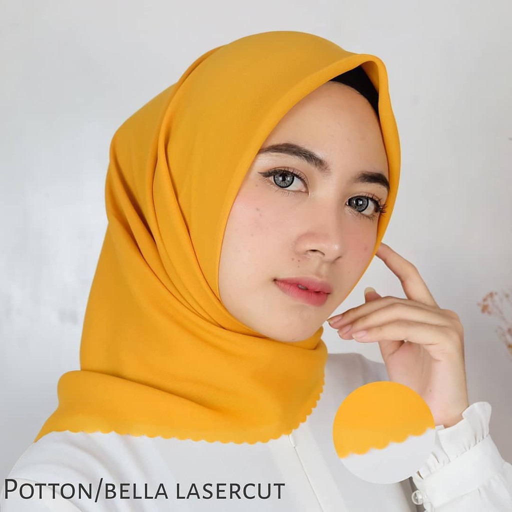 hijab segi empat/bella laser/khimar bella/jilbab bella/kerudung bella/hijab bella polycottoon lasercut 110x110-mustard