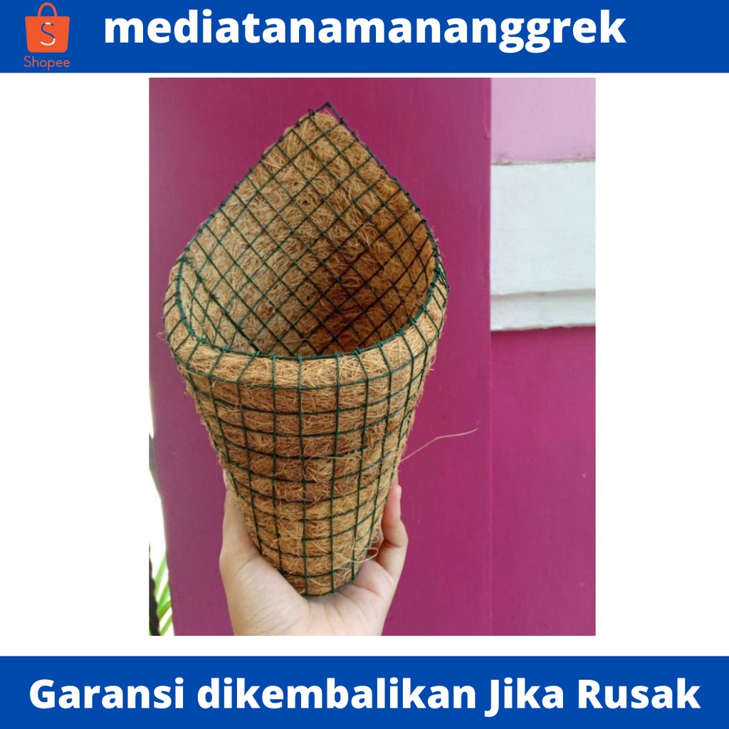 Pot Kerucut Sabut Kelapa / Pot Tempel Anggrek / Pot Tempel Sabut Kelapa / Pot Dendrobium