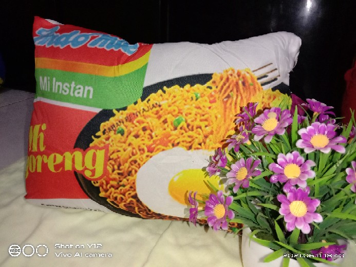 Bantal Pelangi Karakter Mc Queen/cars Bahan Polimikro