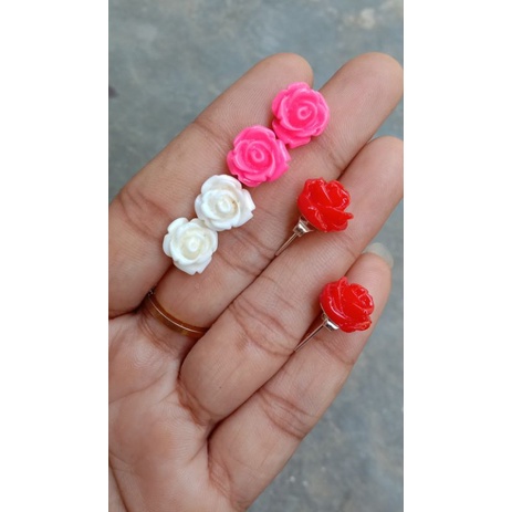 anting tindik/anting mawar/anting bunga plastik 10mm