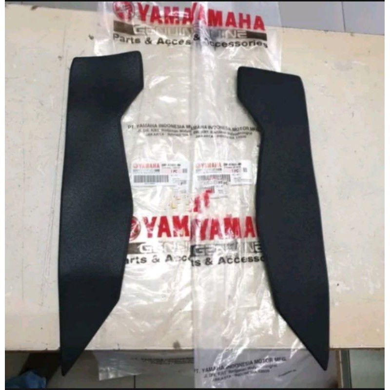 KARET PIJAKAN KAKI BELAKANG NMAX KANAN KIRI ORIGINAL YGP