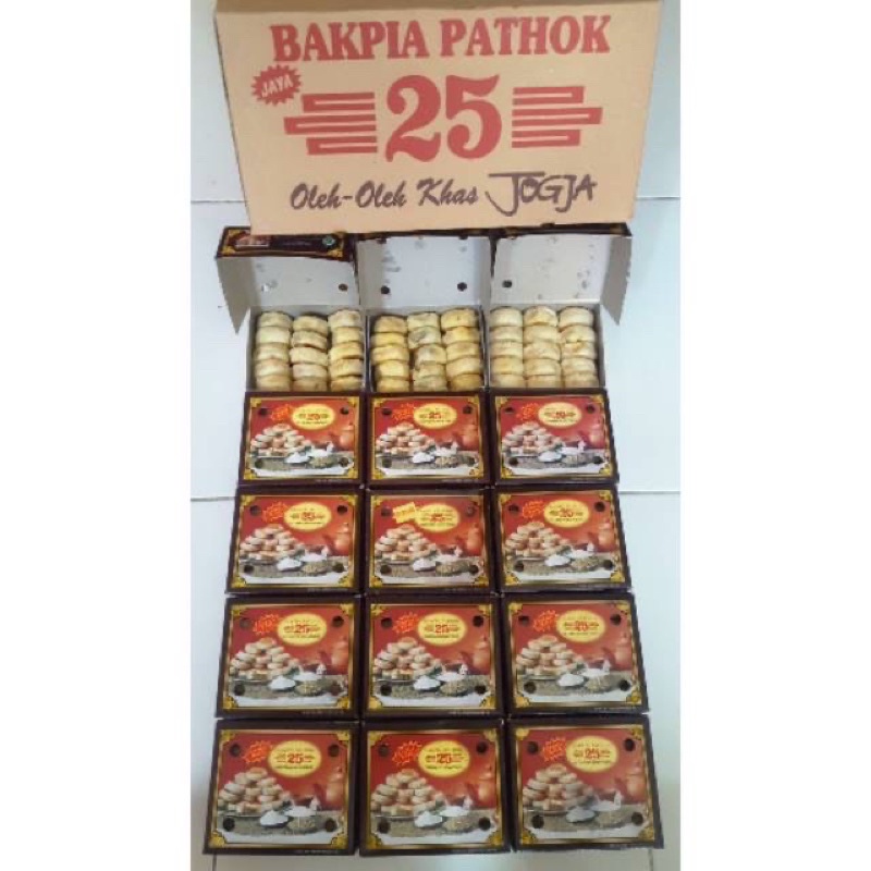 

Bakpia Pathok 25 Original Rasa Keju. Cokelat, Kacang Hijau, dan Anek Rasa
