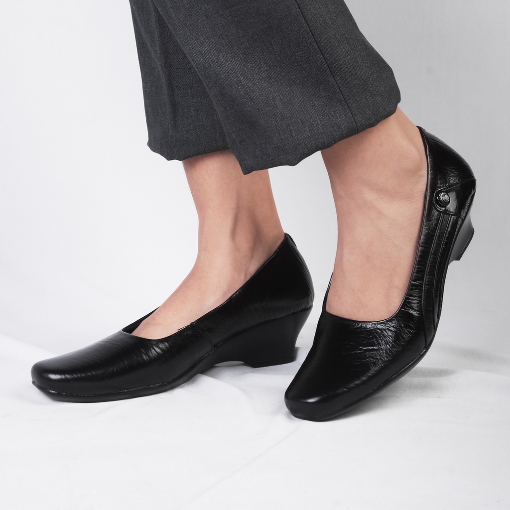 REV STORE - Sepatu Wedges SELENA Kulit Asli Formal Wanita Hak 4cm  - Sepatu Pantofel Wanita