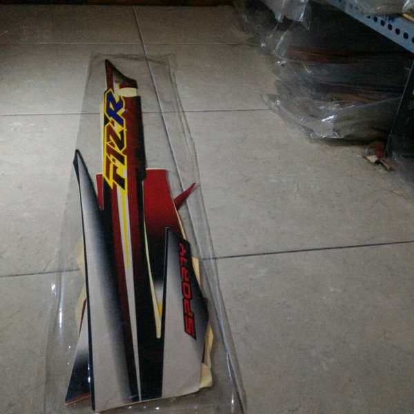 Stiker Striping Fiz R 2003 Hitam Merah