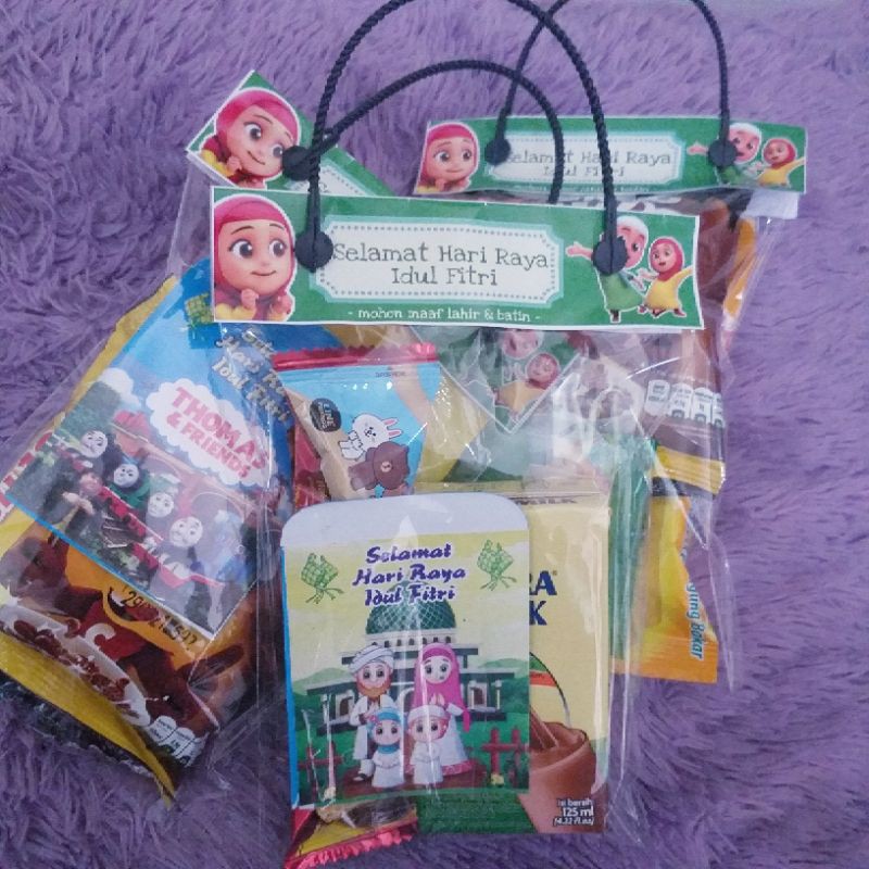 

PAKET ULTAH SNACK LEBARAN AMPLOP PLASTIK LEBARAN / AMPLOP THR / PLASTIK THR / ANGPAO LEBARAN