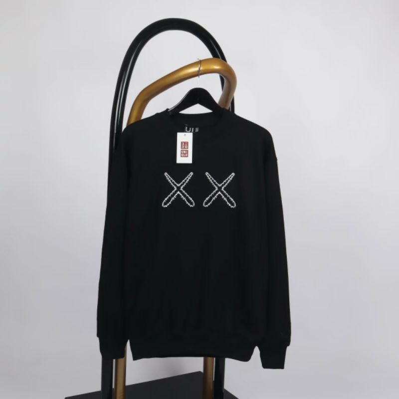 Sweater Crewneck Uniqlo X Kaws Fulltag&amp;Lebel Premium Quality