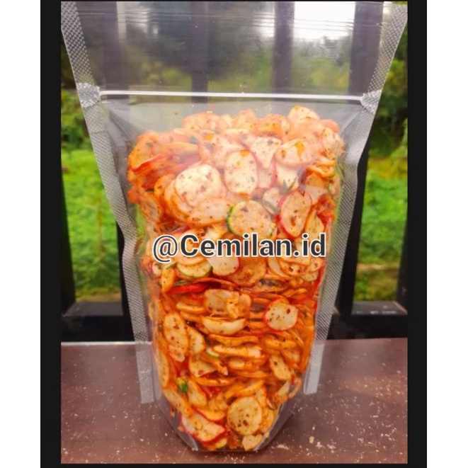 

Kerupuk bawang pedas daun jeruk isi 100gram