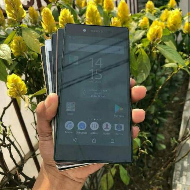 HP SECOND SONY XPERIA Z5 BIG RAM 3GB ROM 32GB AU JAPAN  DOCOMO MULUS Bergaransi 100%ORIGINAL