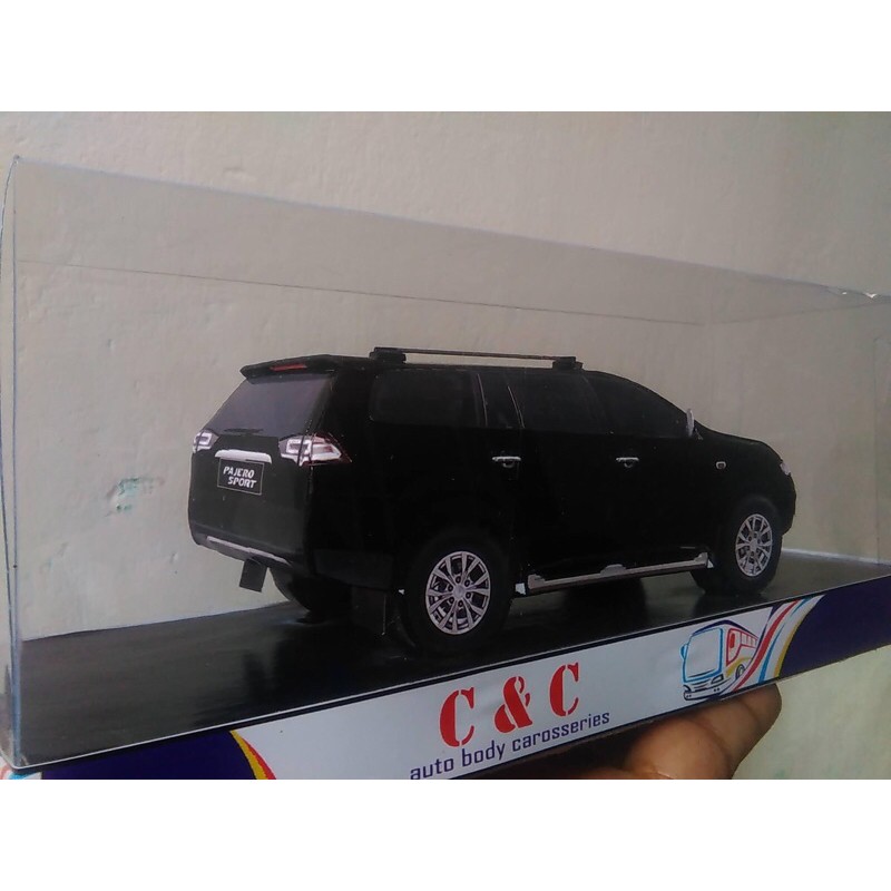 miniatur mobil pajero sport