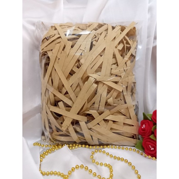 

kertas serut / cacah 100gram