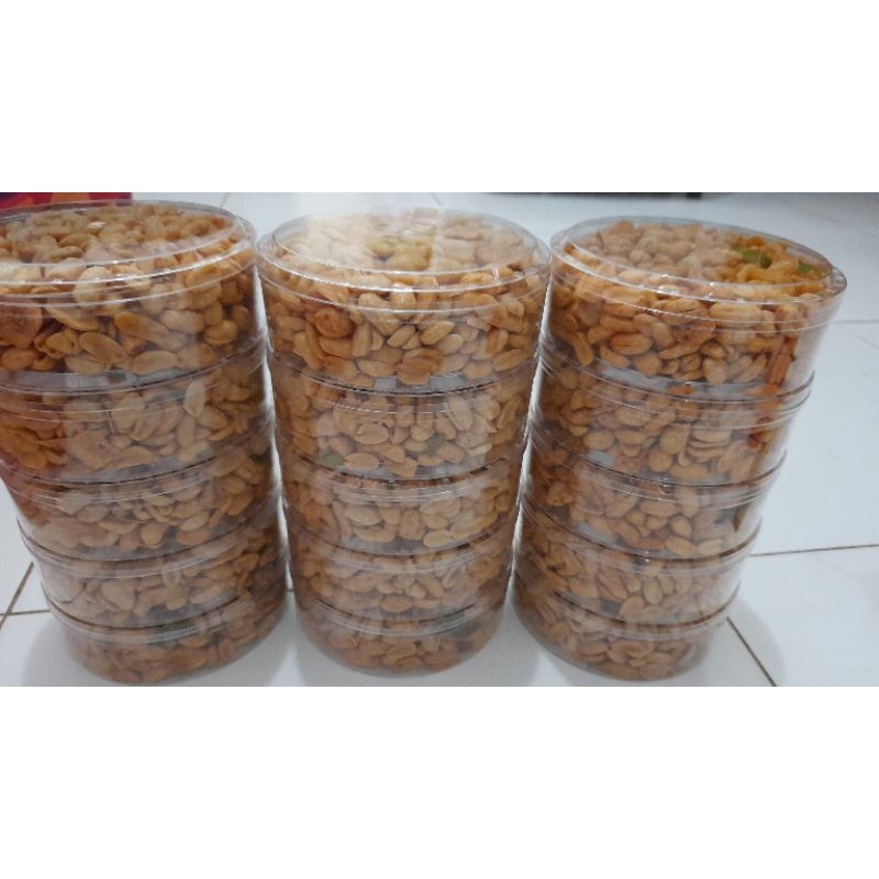 

kacang goreng bawang putih premium super renyah 500gr