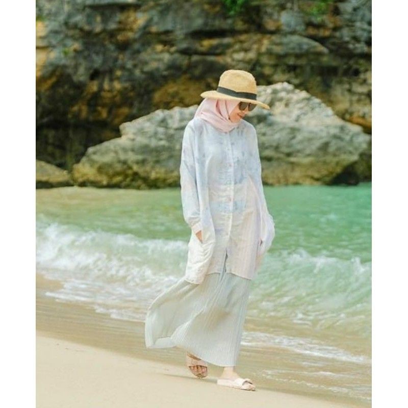 Sale.. New Charon Top Riamiranda