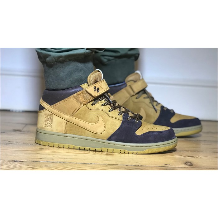 nike dunk mid sb