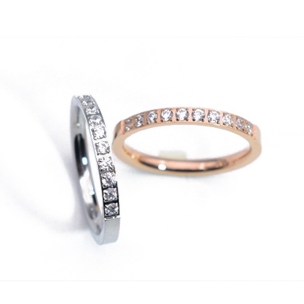 Cincin Titanium Wanita Anastasia Cincin Titanium Steel Warna Rose Gold / Hijau Aksen Berlian Imitasi Anti Karat Untuk Wanita