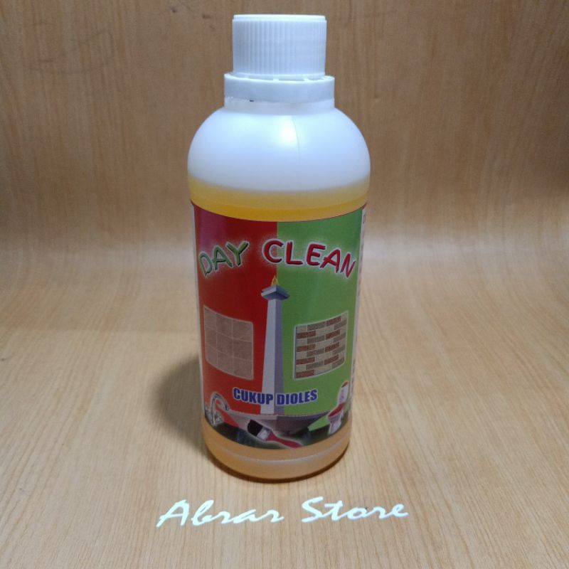 DAY CLEAN 500ml  pembersih keramik WC dll cepat aman dan bersih