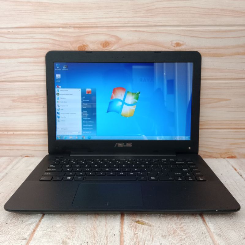 laptop Asus x455ya E1-7010 RAm  4gb hdd 500gb second