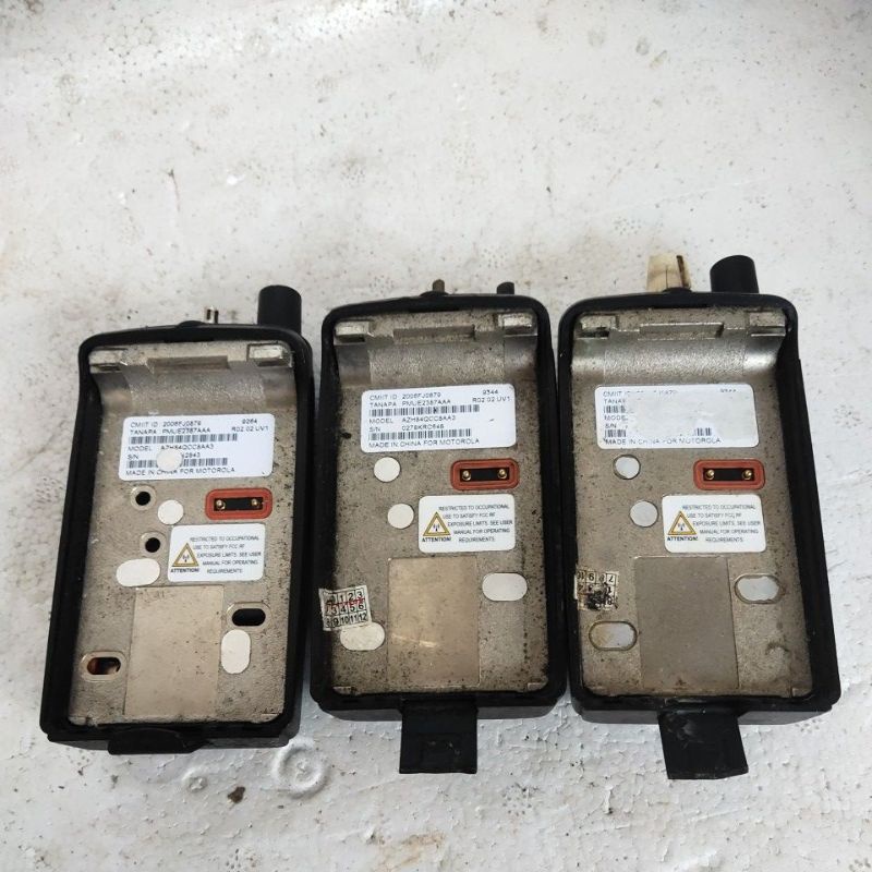 HANDY TALKY MOTOROLA MAG ONE A8 UHF HT MOTOROLA MAG ONE A8