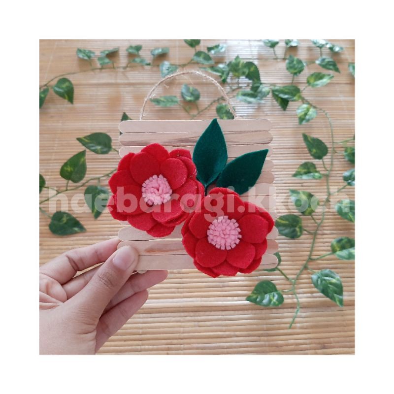 WALL DECOR/HIASAN DINDING STIK ESKRIM/HIASAN DINDING BUNGA KAIN FLANEL/SOUVENIR/CENDERAMATA