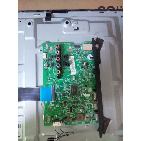 MB samsung UA32J4003