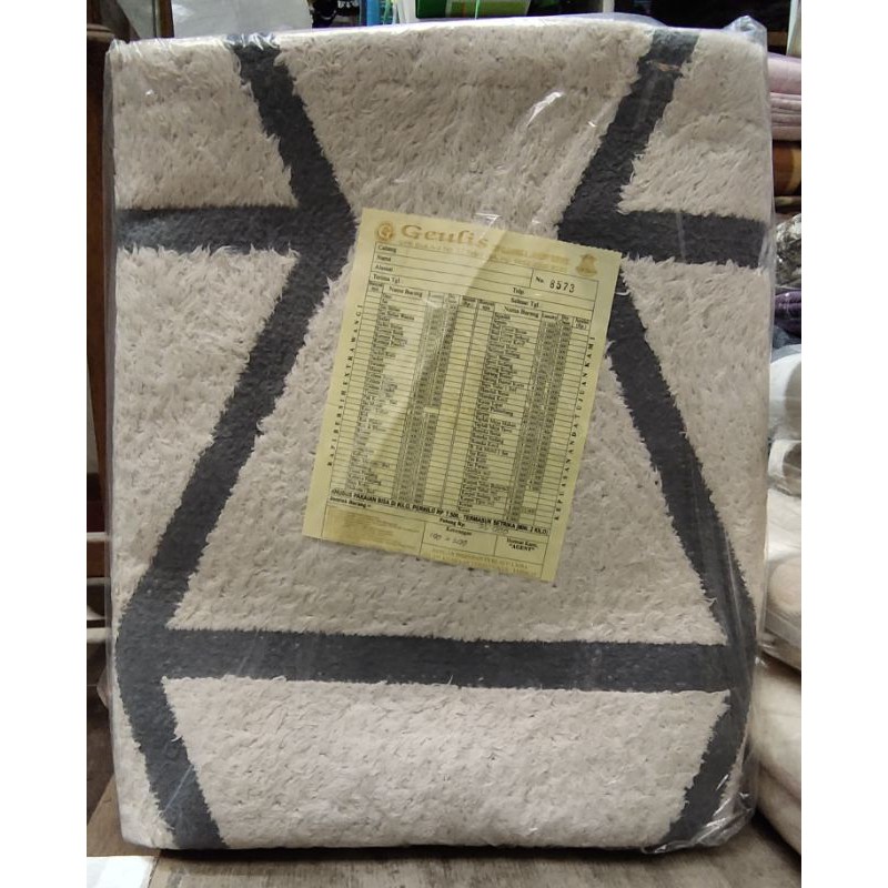 karpet import preloved