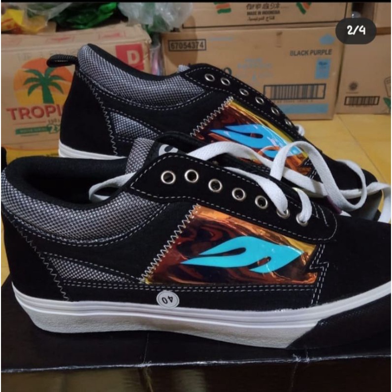 Sepatu Elfamous Endeavour