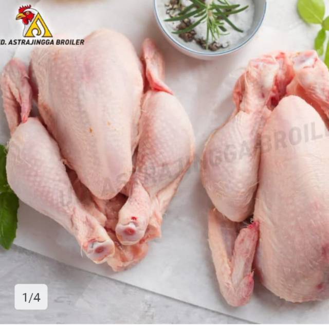 

Ayam Karakas utuh 1 ekor 850gr sayur kota Tangerang.