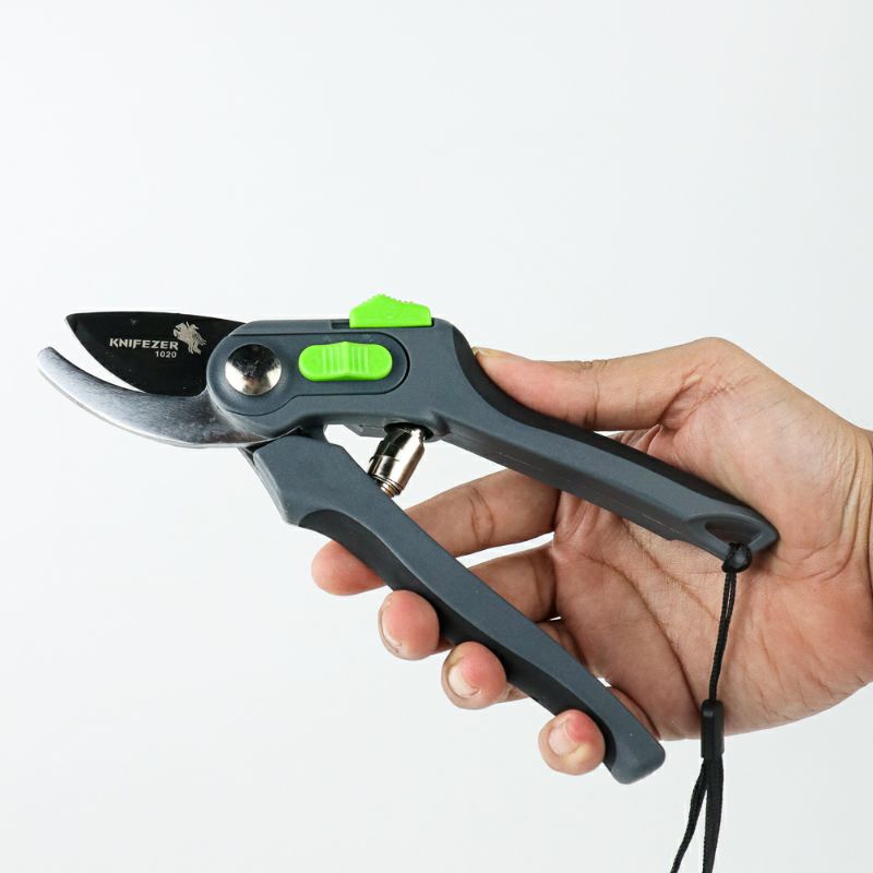 

Gunting Taman Ranting Tumbuhan Bunga Bonsai Garden Pruning Shear Scissors - 1020 - Silver