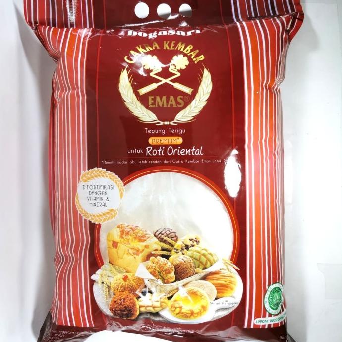 

Tepung terigu Cakra Kembar Emas Roti Oriental 5 kg