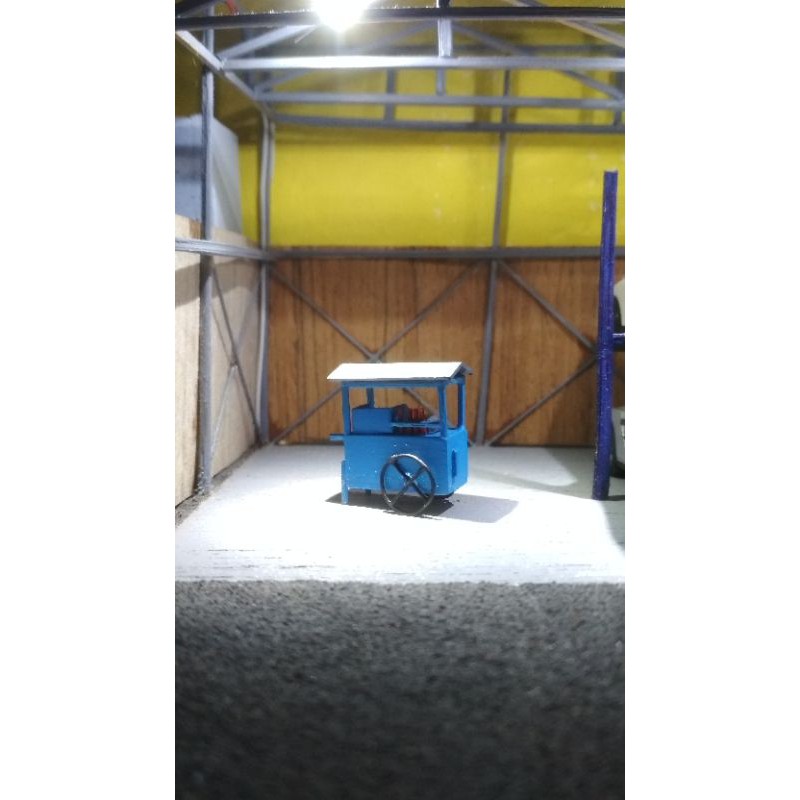 MINIATUR GEROBAK MIE AYAM DIORAMA DIECAST SKALA 1:64