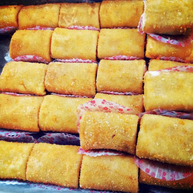 

Aneka kue ( isi 4pcs ) disarankan pake box atau mika