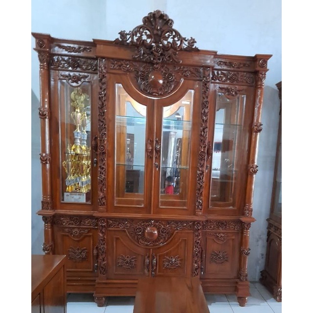 Bufet Pajangan Rembulan Jati Jepara