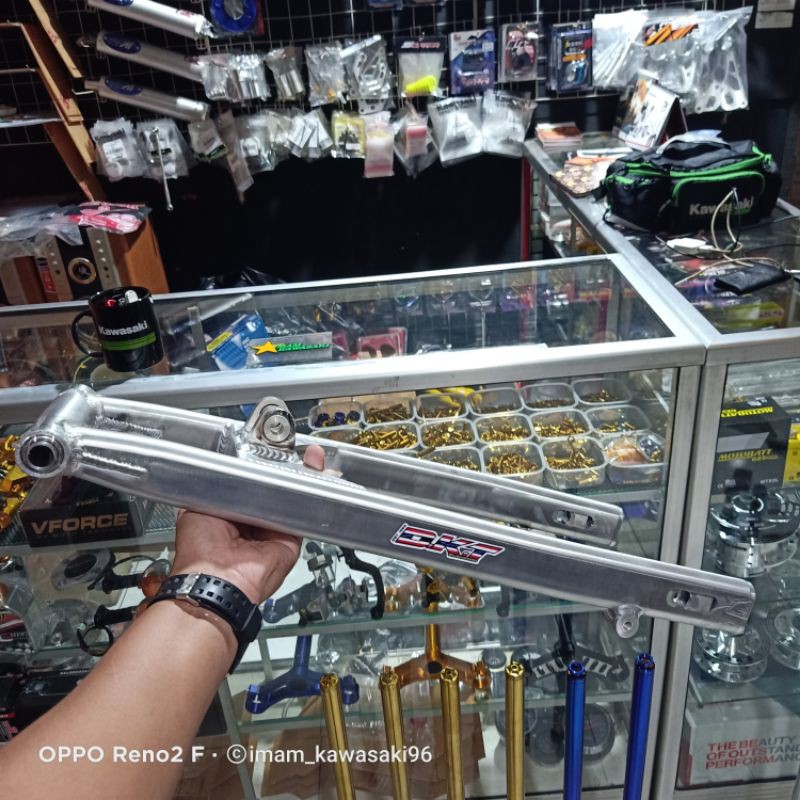 swing arm DKT ninja RR atau R monting atas original Thailand