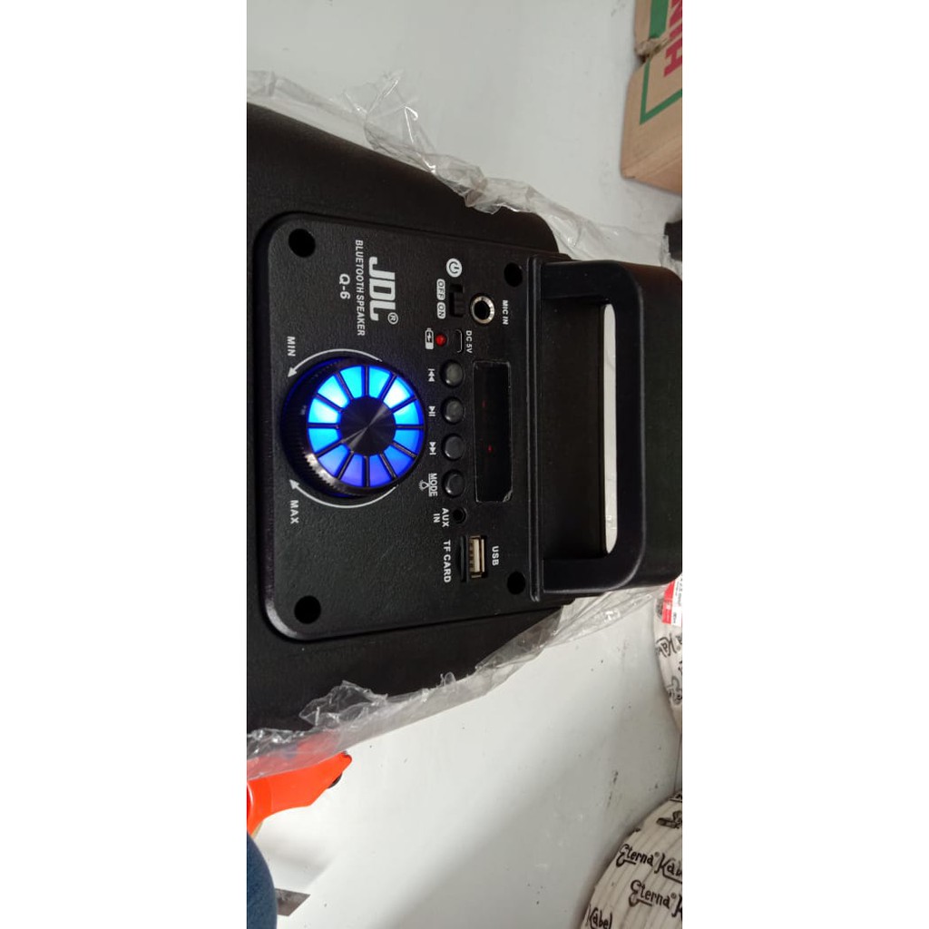 Speaker JDL Q6