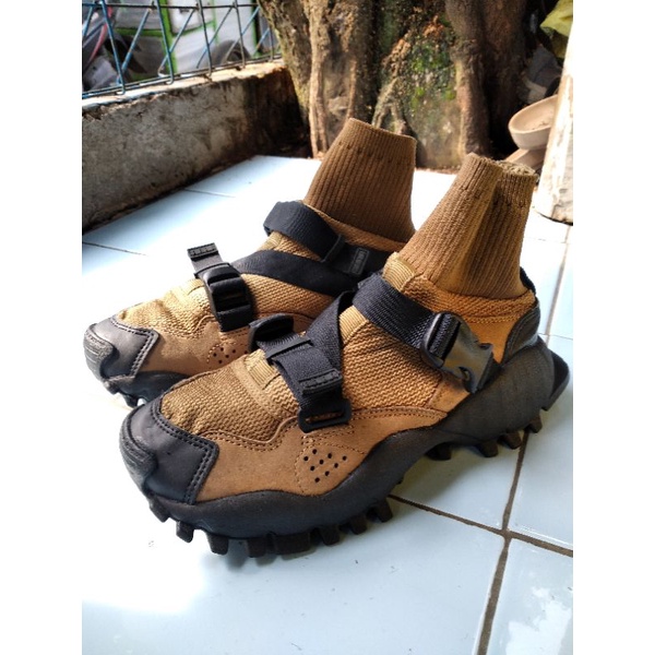 Sepatu  Adidas X Hyke