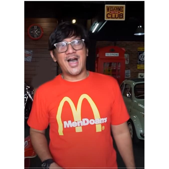 KAOS BAJU UNIK PRIA WANITA MENDOANS PLESETAN MCDONALDS ANDRE TAULANY - S Putih MURAH