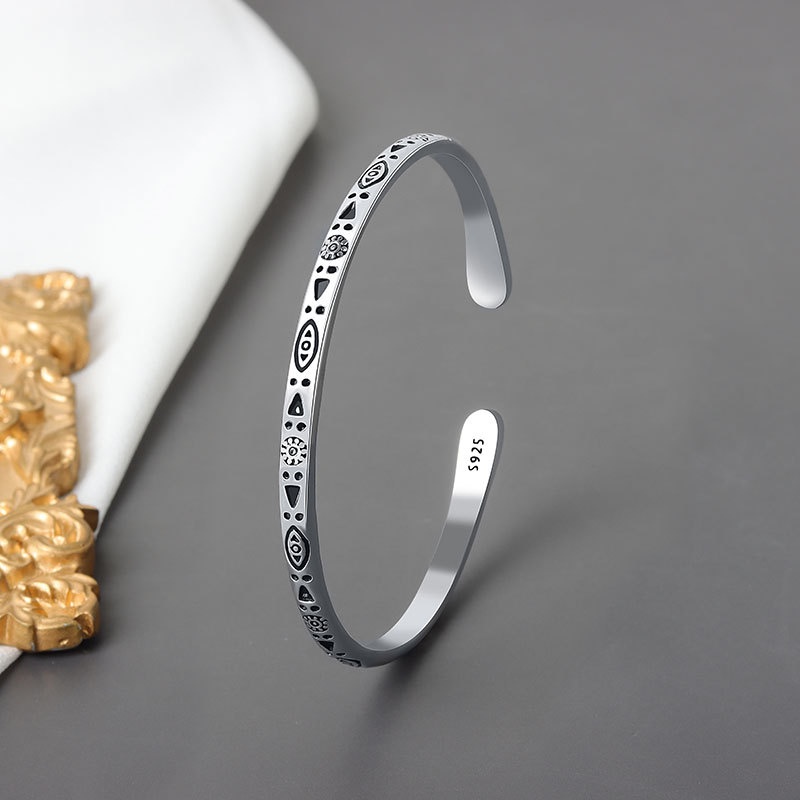 Gelang Bangle Open Cuff Motif Bentuk Ikan Warna Silver Antik Untuk Priawanita