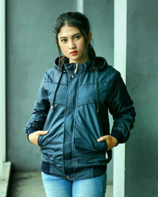 jaket bolak balik cewek,jaket gaul,jaketoriginal,jaketparasut,jaketcewek