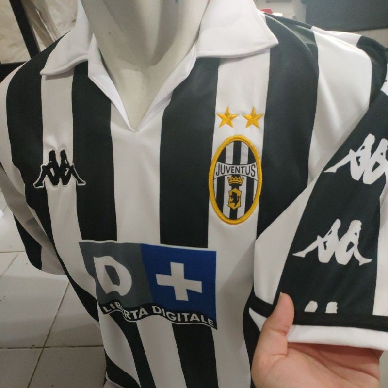 Jersey retro juventus home 1999 2000 d+