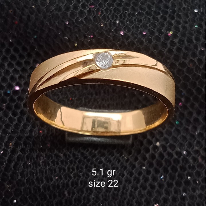 Cincin Emas 17 K - 5.1 gr Kadar 750 - 1957