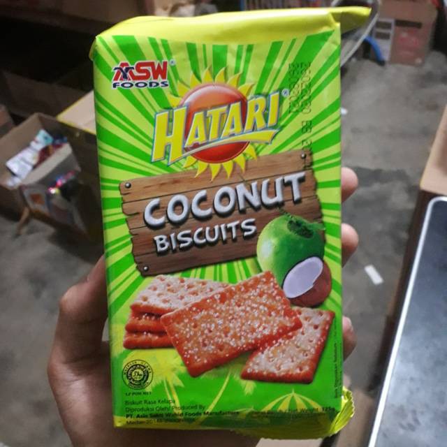 

HATARI COCONUT BISCUITS 125GR RASA KELAPA / DURIAN/ PISANG