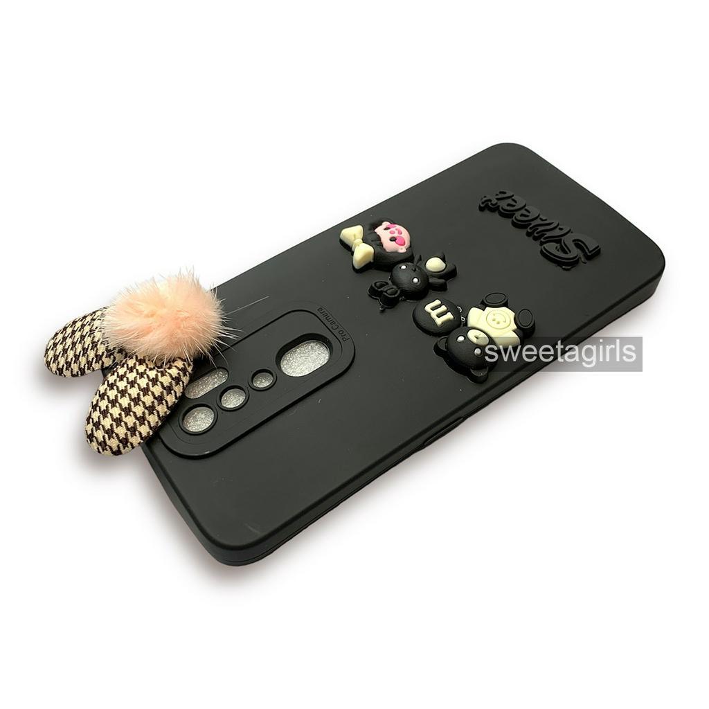 Softcase dengan boneka Timbul 3D untuk Oppo A5 (2020) - A9 (2020) ( Sama ) - Sweetacase.id - Casing Lucu - Kesing Cewek - Casing Lembut - Aksesoris Boneka Timbul - Case Bening - Lucu - Gemoy - pom pom