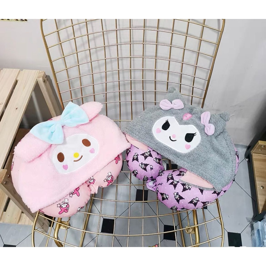 BANTAL LEHER MELODY KUROMI HELLO KITTY CINNAMOROLL NECK PILLOW TRAVEL IMPOR