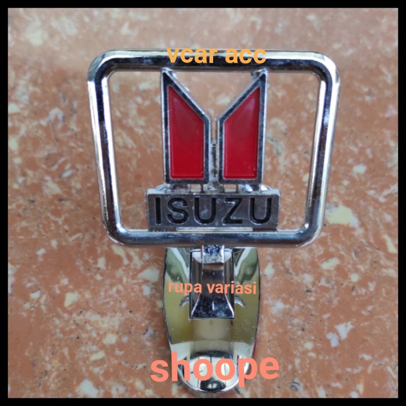 LOGO EMBLEM LAMBANG ISUZU DEPAN KAP MESIN GRIL MOBIL PANTHER / MUX UNIVERSAL